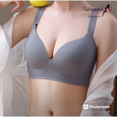 Jamelia Seamless Plus-sized Energy Stone Massage Bra