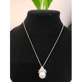 Crown Natural White Pearl Pendant Necklace