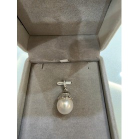 Elegant Classic Natural White Pearl Pendant Necklace