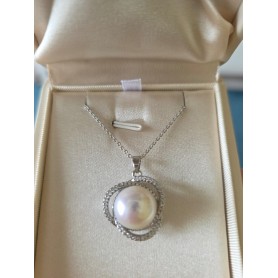 Vintage Duchess Natural Pearl Necklace Pendant