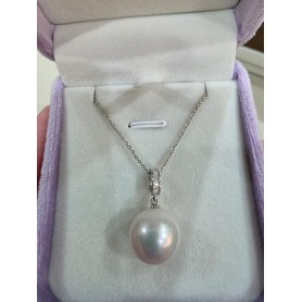 Natural White Pearl with Universal Zircon Clasp