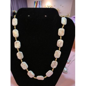 Opaque Pearl Necklace with Gold lining