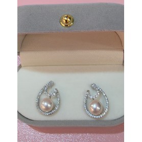 Dream-weaver Ethereal Pearl Earrings