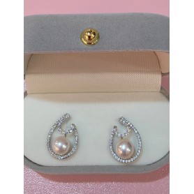 Dream-weaver Ethereal Pearl Earrings
