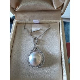 Magnificent Teardrop White Pearl Pendant Necklace