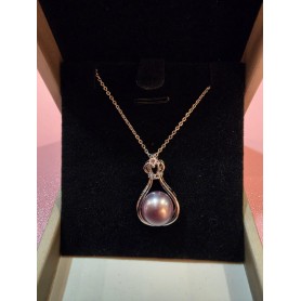 Natural Pearl Elegant Socialite Pendant Necklace