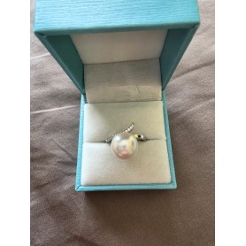 Modern Classic White Pearl Ring