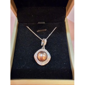 Freshwater Unique Dark Natural Pearl Diamond Shape Pendant Necklace